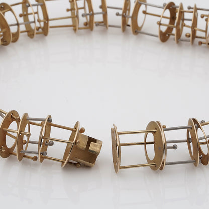Modernist French Avant Garde 18ct Yellow Gold Necklace, striking retro beautiful work of art and stand-out piece Composed of circular architectural components individually joined as masterpiece unique one-of-a-kind necklace. Circa 1950