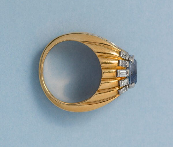 Cartier 4ct Ceylon Sapphire and Diamond Dress Ring, Signed and numbered monture Cartier, M6635