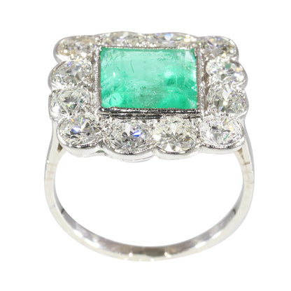 Emerald ring cluster