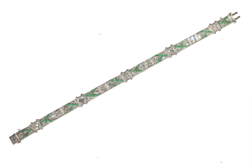 Art Deco Platinum Bracelet With Old Cut Diamonds And Emeralds