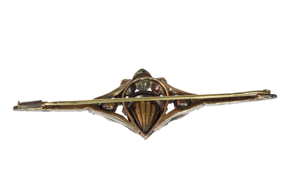 Diamond Bar Brooch In Yellow Gold With Crowned Heart Motif