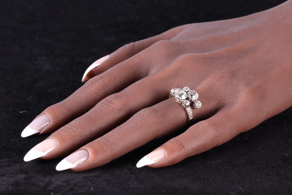 Victorian Toi et Moi 2.57 Carat Old Cut Diamond Ring In Rose Gold And Platinum