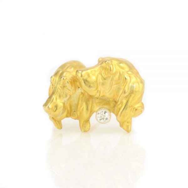 Antique Edwardian 18ct Gold Basset Hound Dog Brooch with Old Cut Diamond. Made in England, Circa 1910.