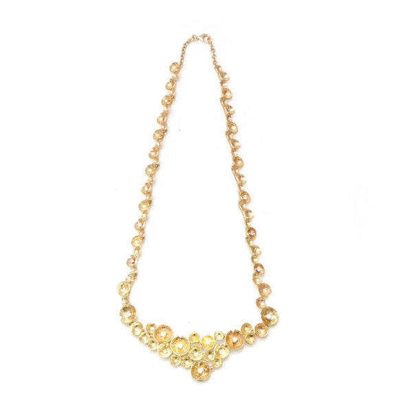 Vintage 18ct Yellow Gold Floral Necklace with Diamonds; comprised of circular hammered gold flowers set with 0.91cts brilliant-cut diamonds