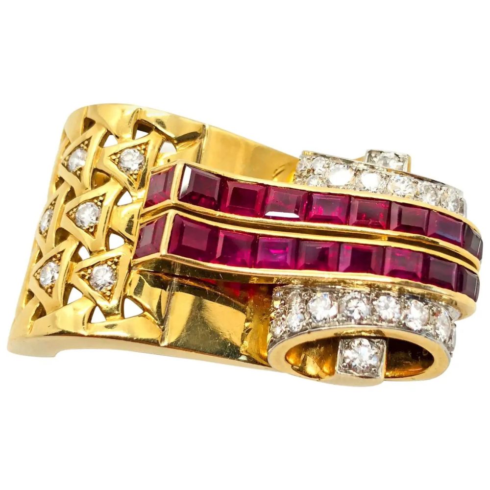 Van Cleef Arpels Retro Ludo Ruby Diamond Gold Clip, Circa 1950s