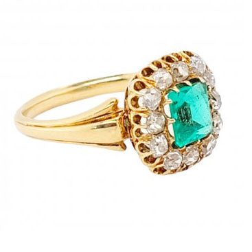 Victorian Antique Colombian Emerald and Old Mine Cut Diamond Cluster Engagement Ring