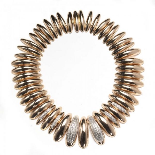 Vintage Diamond and 18ct Yellow Gold Collar Necklace; graduated torpedo shaped links, with five links pavé set with 5.50 carats round brilliant-cut diamonds, Circa 1960