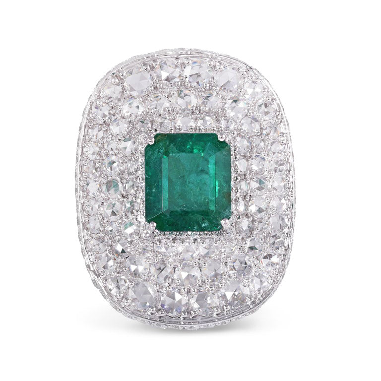 Zambian Emerald and Diamond Dress Ring, 12.09 carat total, 18ct Gold