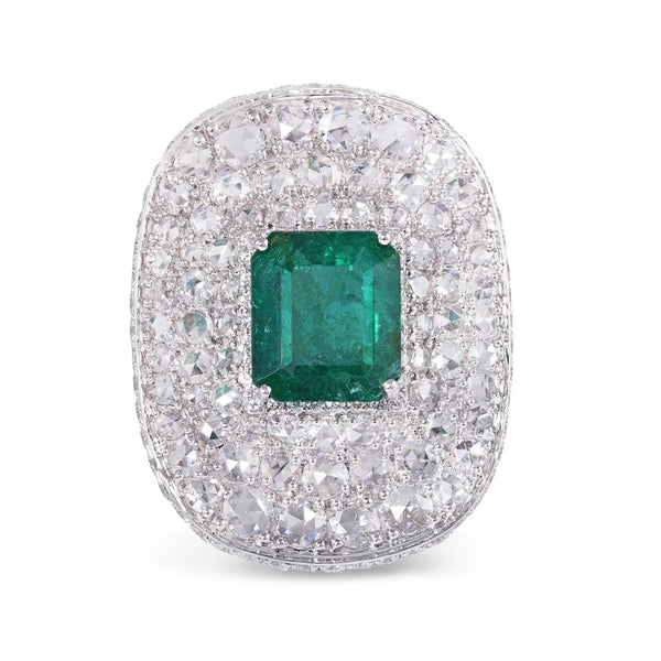 Zambian Emerald and Diamond Dress Ring, 12.09 carat total, 18ct Gold