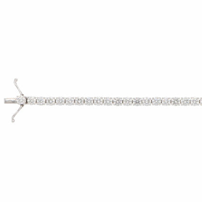 Diamond tennis bracelet in white gold.