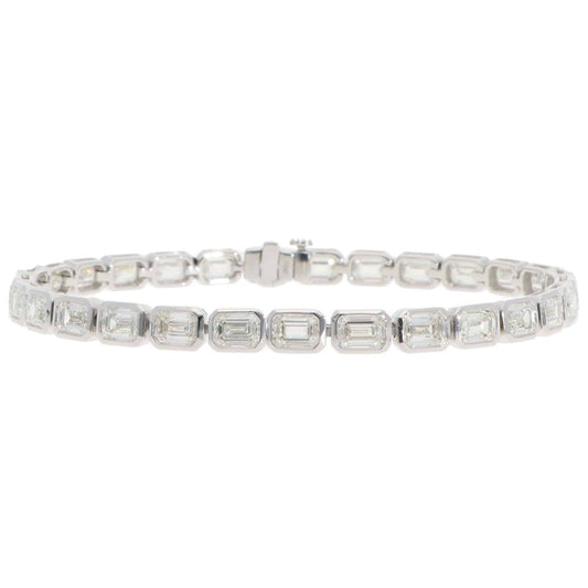Contemporary Diamond Tennis Bracelet In 18 Carat White Gold