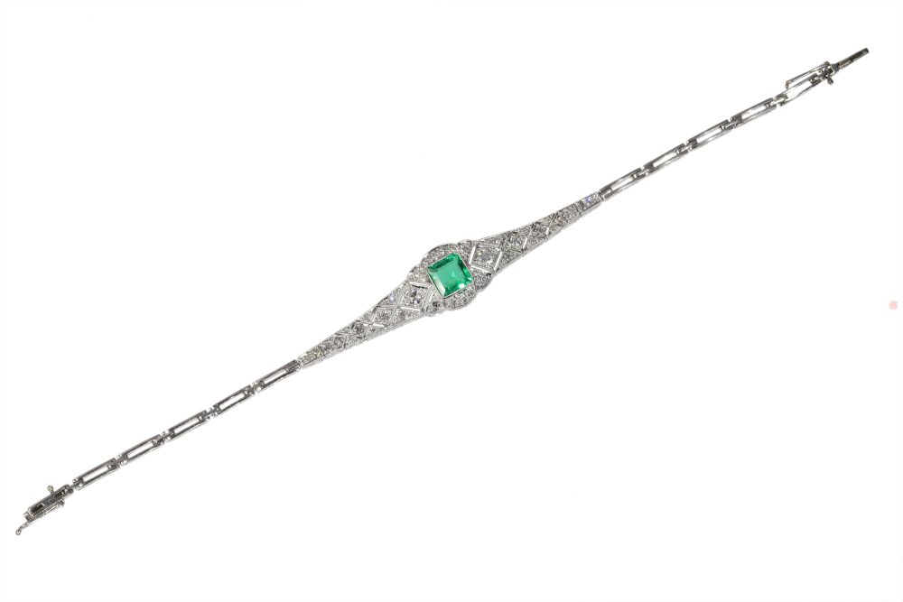 Art Deco Emerald and Diamond Bracelet in Platinum