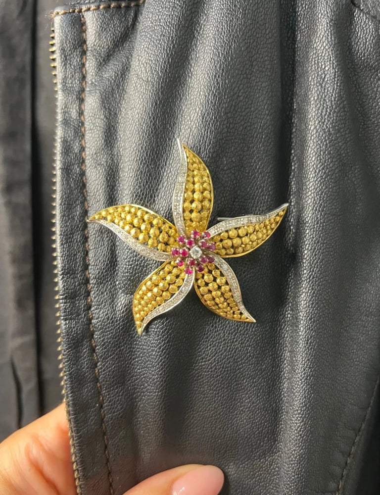 Vintage Diamond Ruby Gold and Platinum Flower Brooch come Pendant