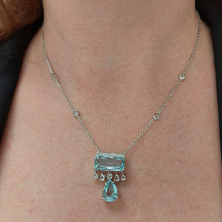 Stunning 9.95cts Aquamarine and Diamond Pendant
