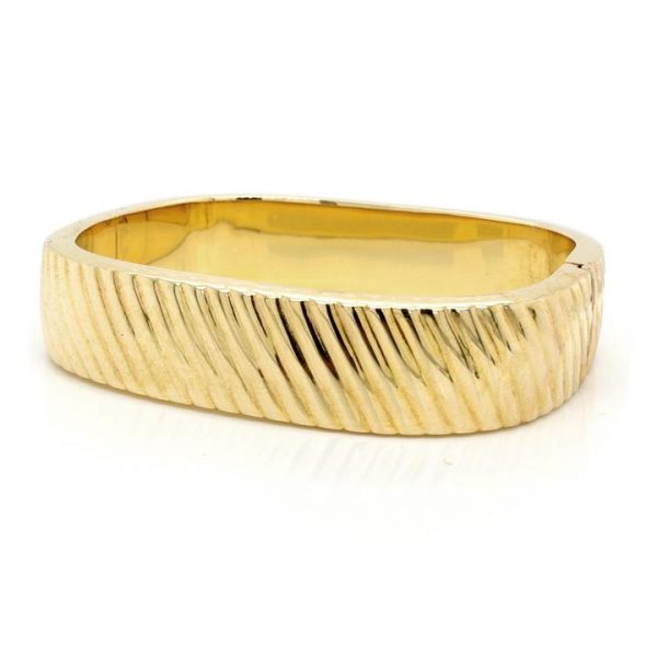 Vintage 18ct Yellow Gold Textured Chunky Hinged Bangle Bracelet; A heavy 18ct yellow gold hinged bangle with diagonal scored detail