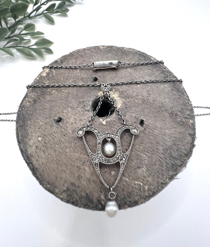 Edwardian Diamond and Pearl Pendant Necklace in Platinum and 18 Carat Gold