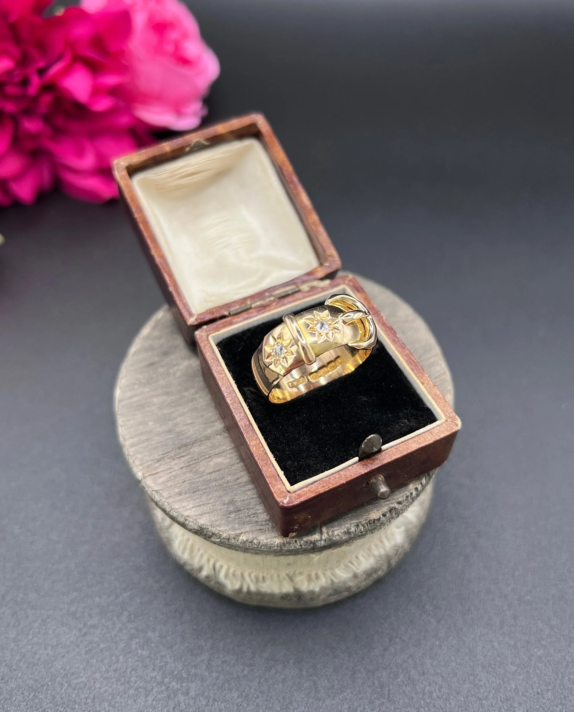 Antique 18ct Yellow Gold, Star Set Diamond Buckle/Belt Ring, Hallmarked Birmingham 1919