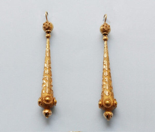 Antique Georgian 18ct Yellow Gold Torpedo Drop Earrings; with decoration in relief, hook fittings, England, Circa 1820, 19th century