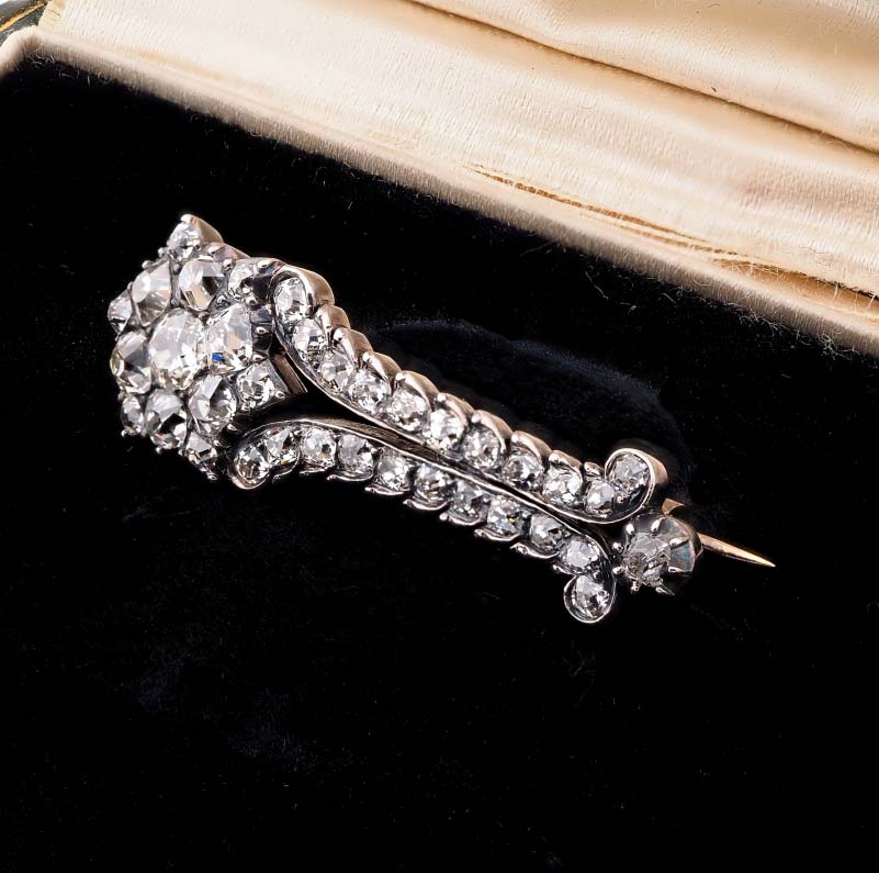 Rare Antique Georgian 1.40ct Old Cut Diamond Cluster Comet Brooch