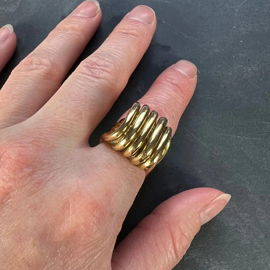 French Retro 18ct Yellow Gold Coiled Spring Ring