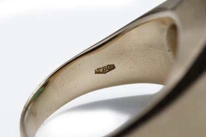 Vintage Emerald and 18ct Yellow Gold Signet Ring