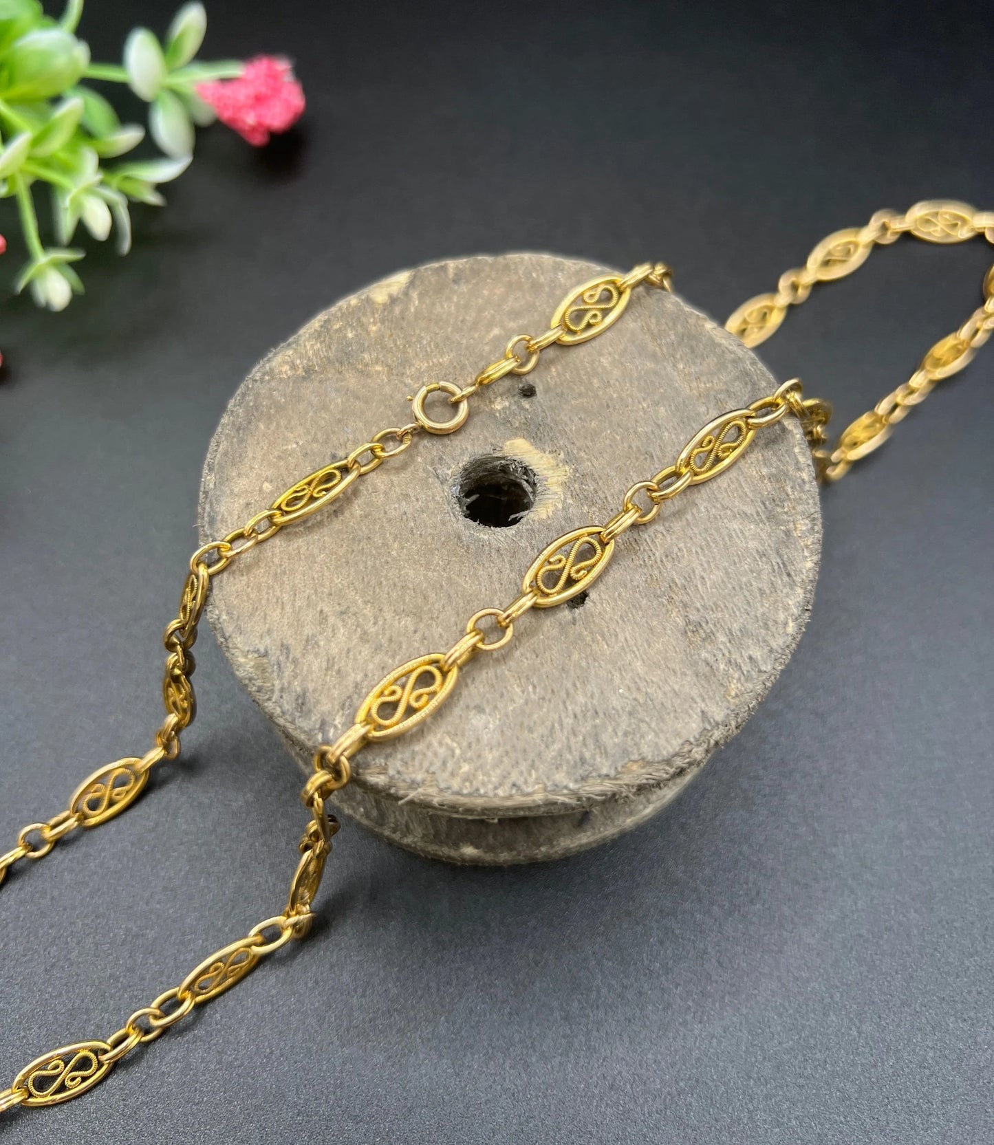 Antique 18 Carat Yellow Gold Fancy Filigree Oval Link Chain Necklace, Circa 1920