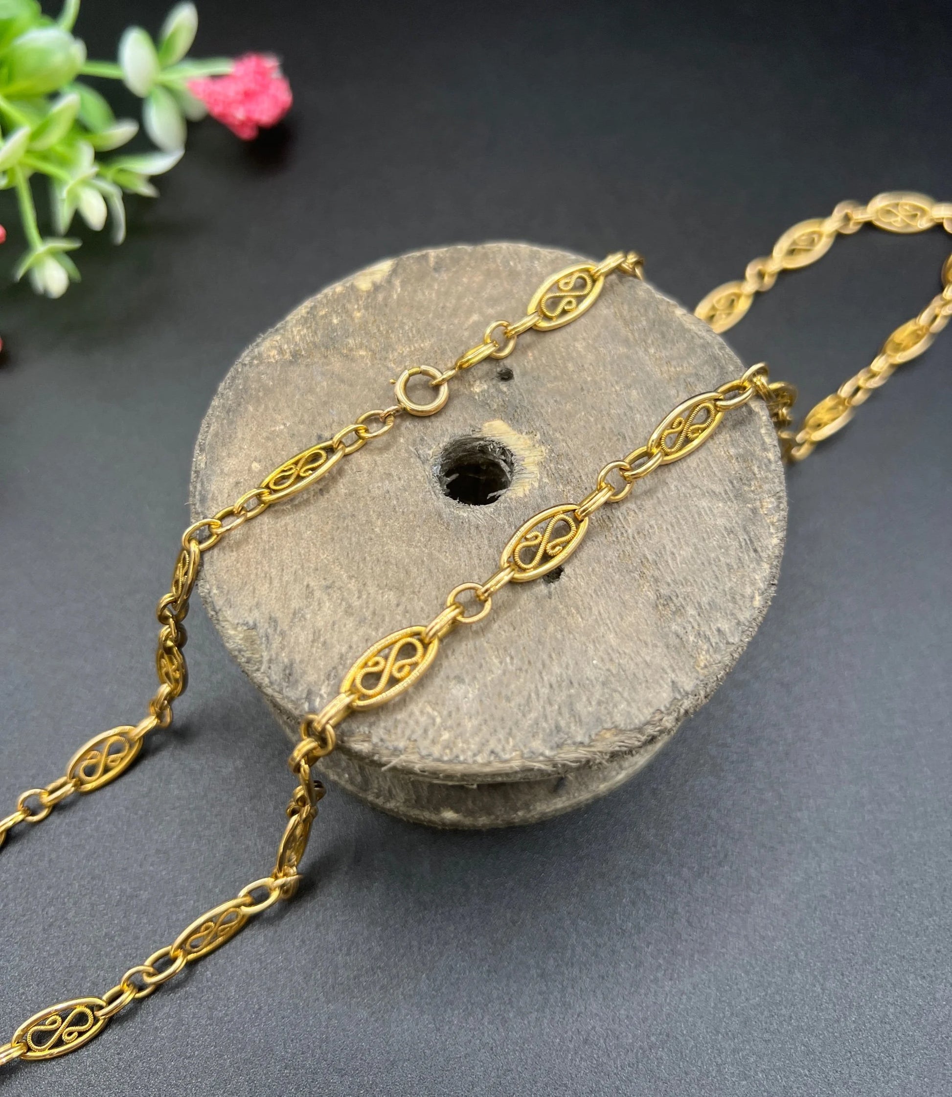 Antique 18 Carat Yellow Gold Fancy Filigree Oval Link Chain Necklace, Circa 1920