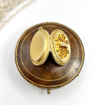 Victorian Fancy Locket With Seed Pearls In 15 Carat Yellow Gold