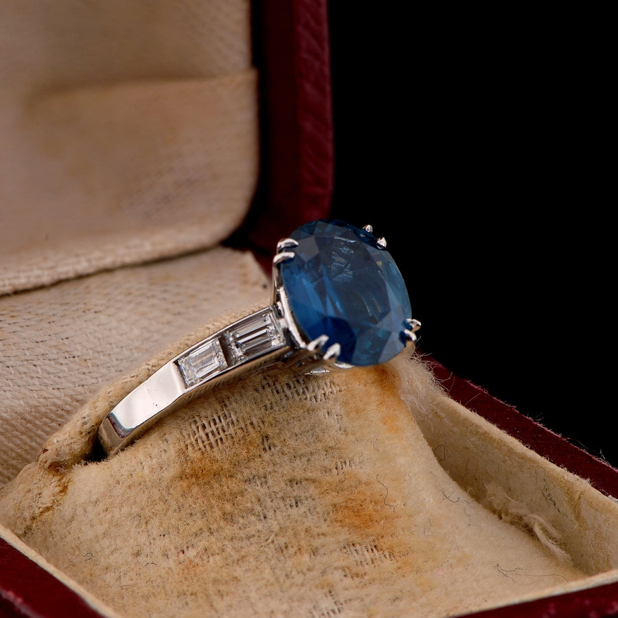 3.31ct Oval Natural No Heat Sapphire Solitaire Engagement Ring with Baguette Diamond Shoulders with Laboratory Certificate