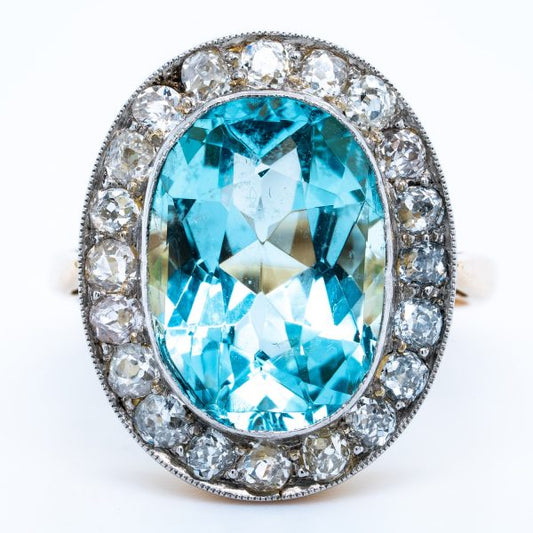 Antique Edwardian 9ct Aquamarine and Diamond Oval Cluster Ring; large oval faceted aquamarine with 1.50cts brilliant-cut diamond surround, in 18ct yellow gold