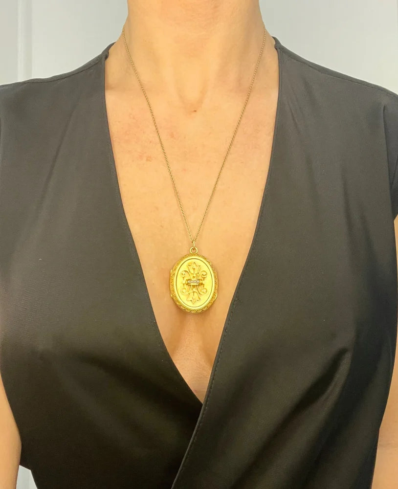 Victorian Fancy Locket With Seed Pearls In 15 Carat Yellow Gold