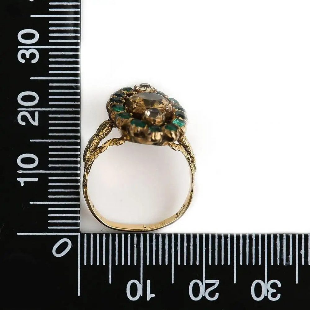 Antique Georgian Yellow Topaz and Emerald Navette Cluster Ring in 18ct Yellow Gold, Circa 1815