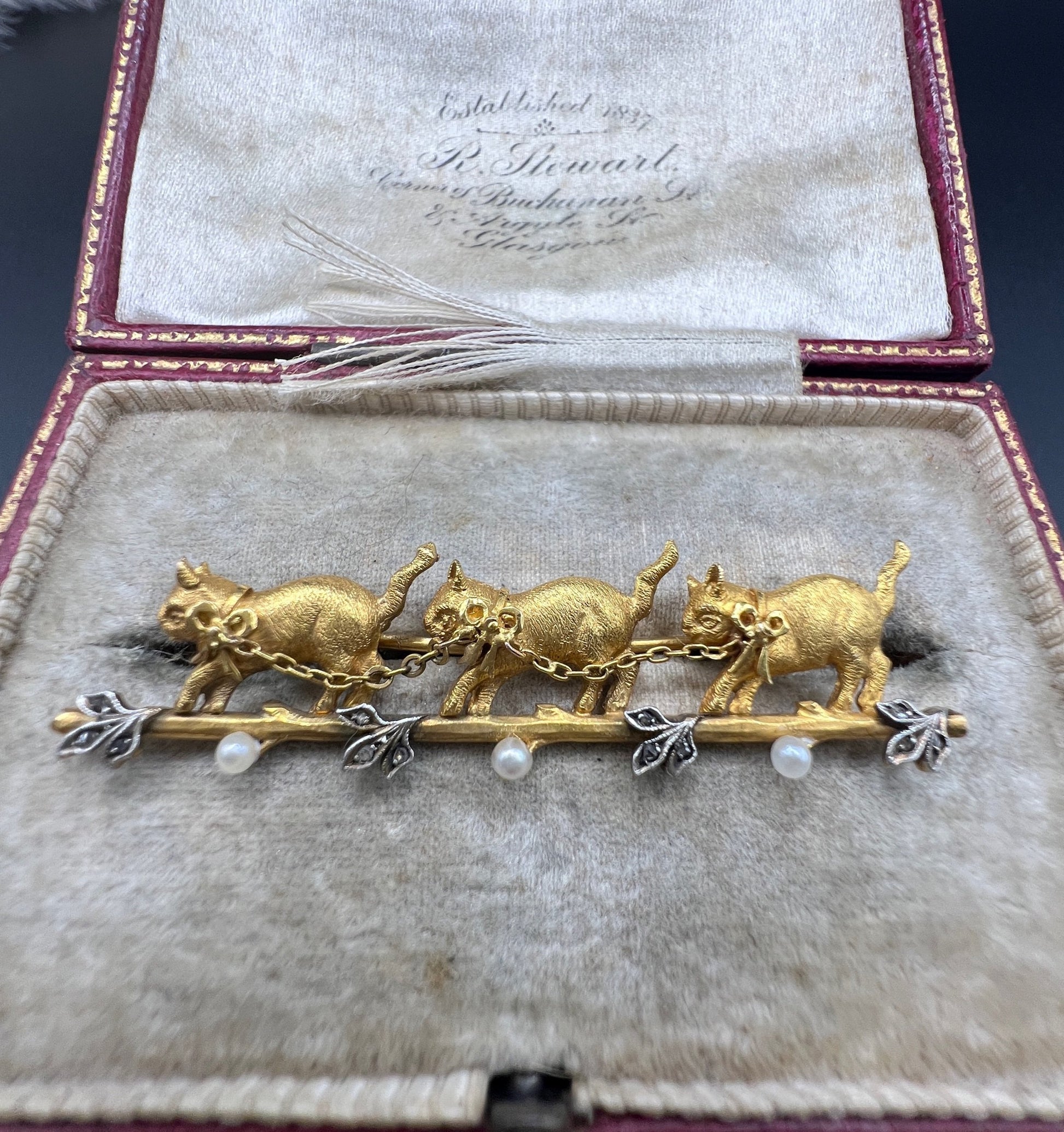 Antique 18 Carat Yellow Gold Diamond and Seed Pearl Cat Brooch, Circa 1910