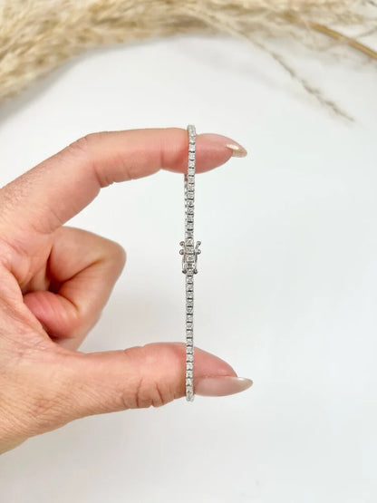 Vintage 2ct Diamond Line Tennis Bracelet in 14ct White Gold