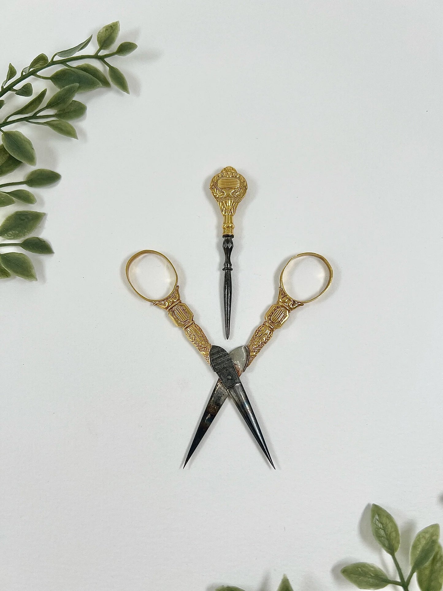 Antique 18 ct Gold, French Stamped Etui Sewing Set
