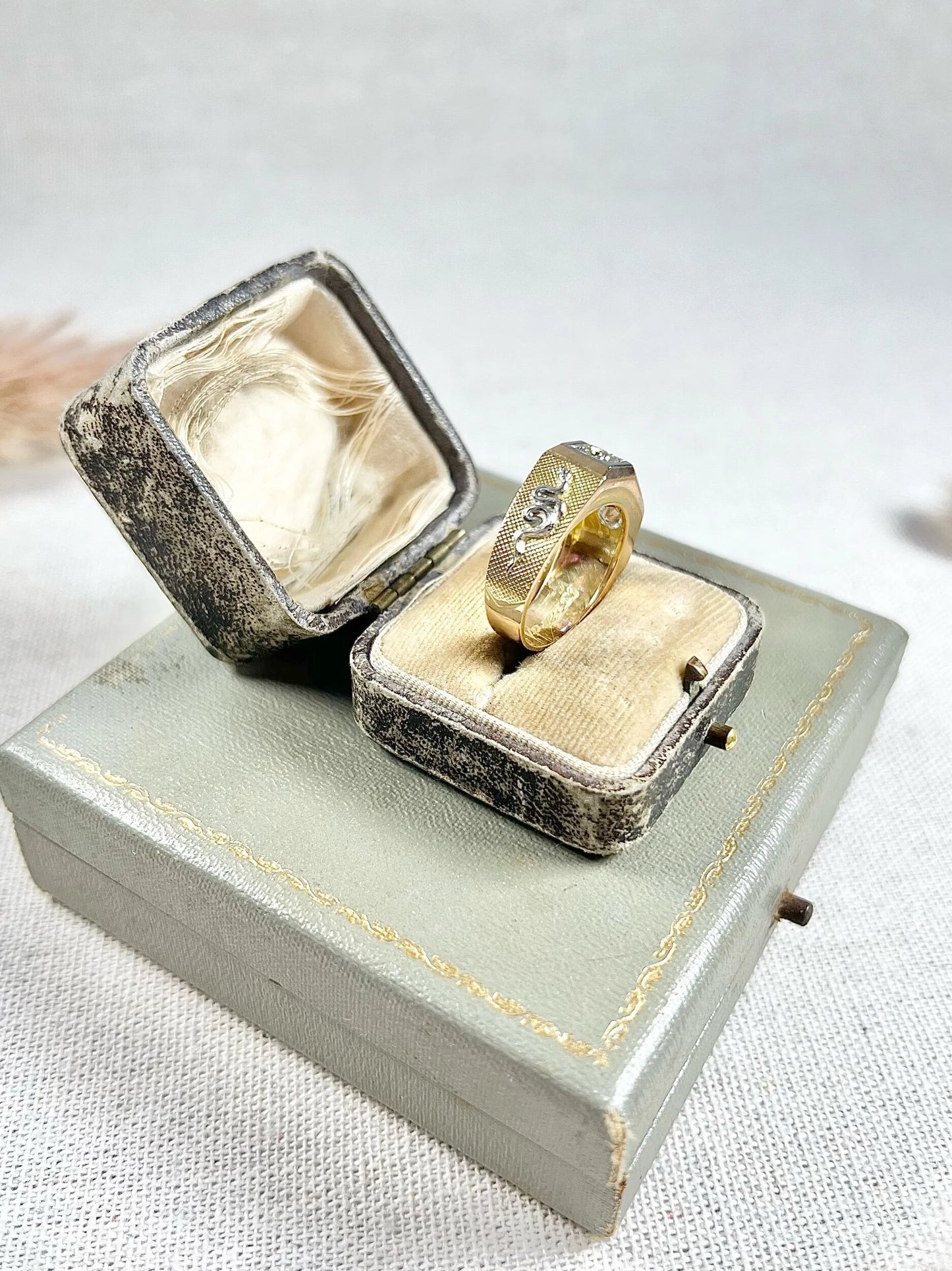 Vintage 18 Carat Gold Amethyst and Brilliant Cut Diamond Fraternity Ring, Circa 1950