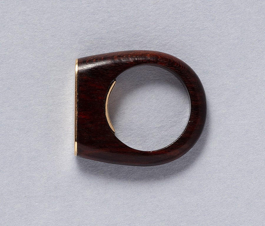 Vintage Pery & Fils 18ct Gold & Wood Ring
