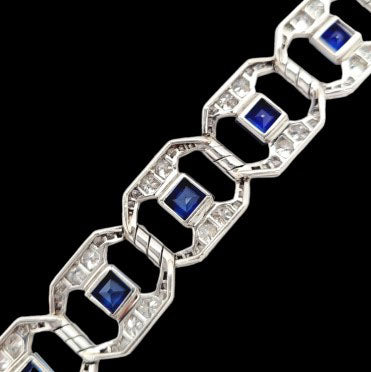 Art Deco French 8.64ct Trap Cut Sapphire and 8.40ct Old Cut Diamond Bracelet in Platinum