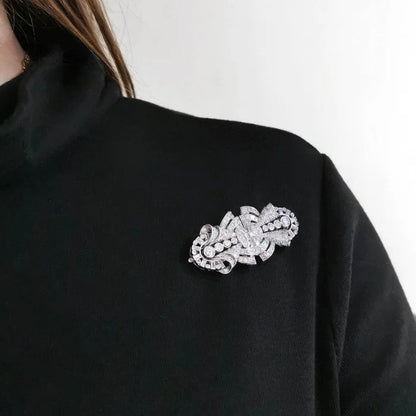 Art Deco 7ct Diamond Double Clip Brooch in Platinum