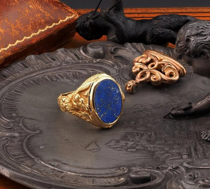 Vintage Retro Lapis Lazuli and Sculptured Gold Gents Signet Dress Ring