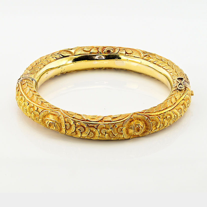 Antique Art Nouveau 18ct Yellow Gold Repousse Bangle Bracelet