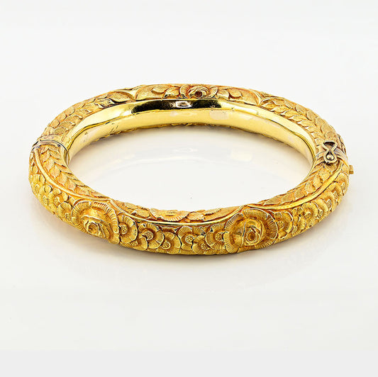 Antique Art Nouveau 18ct Yellow Gold Repousse Bangle Bracelet