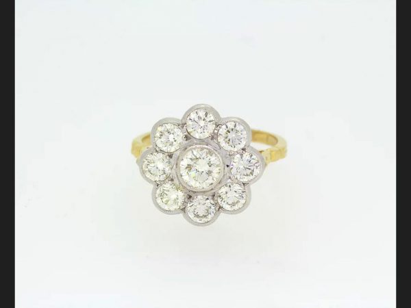 Diamond Floral Cluster Ring, 2.10 carats, 18ct Yellow Gold