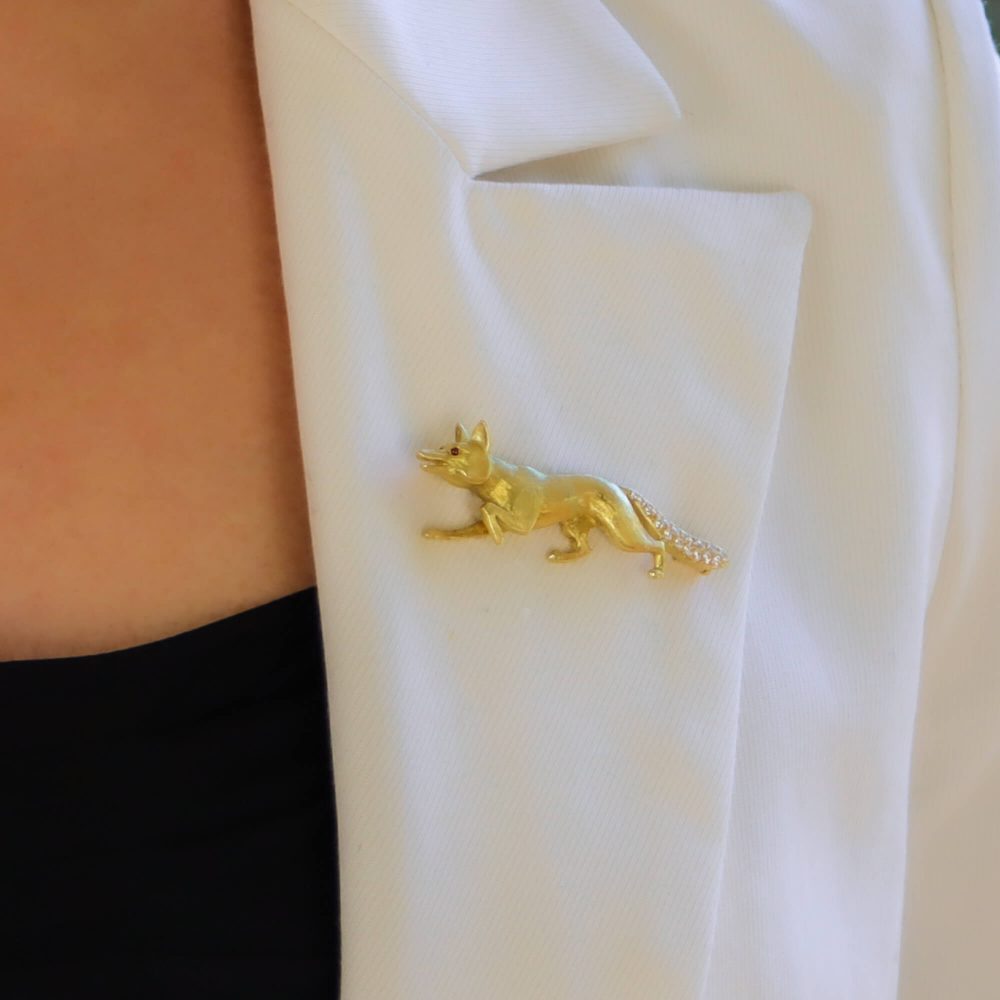 Yellow Gold Fox Brooch with Diamond and Rubies