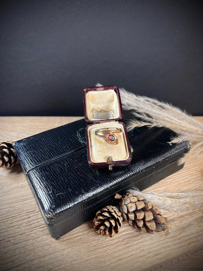 Antique 10ct Rose Gold, Victorian Garnet Headed Snake Ring