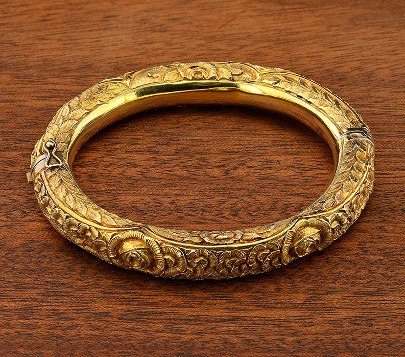 Antique Art Nouveau 18ct Yellow Gold Repousse Bangle Bracelet