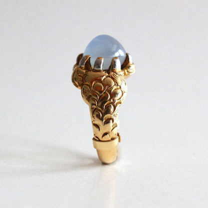 6ct Natural Star Sapphire in Gold Claw Ring