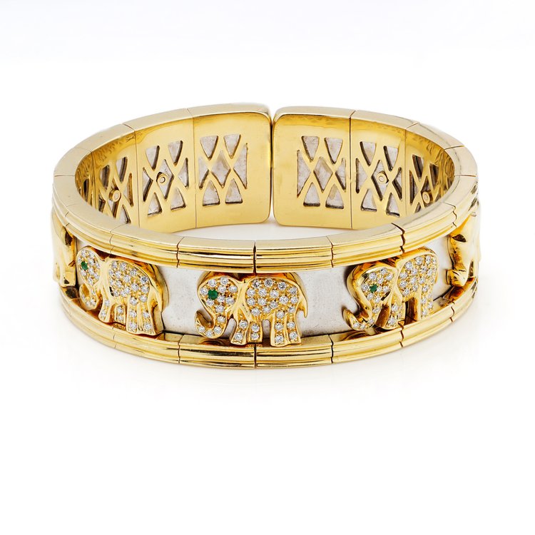 Vintage 18ct Gold Bangle Bracelet with Diamond Set Elephants
