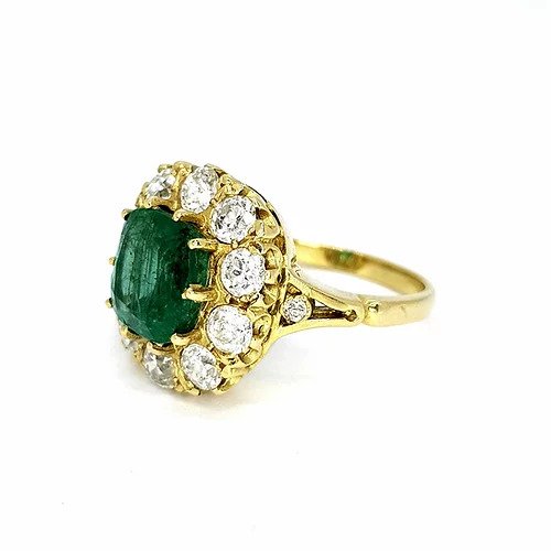 Emerald and Diamond Cluster Ring in 18ct Yellow Gold, 3.65 carats