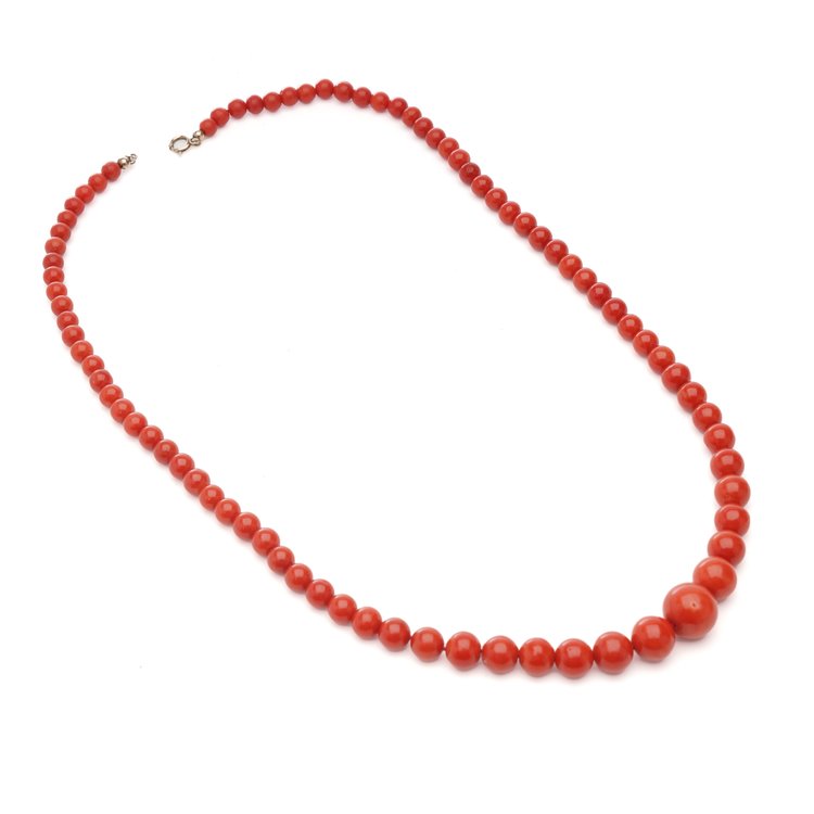 Antique Victorian Coral Bead Necklace